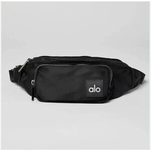 Alo Yoga Explorer Belt Bag Fanny Pack Crossbody Waist Travel Bag Black